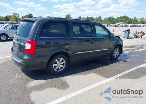 2012 Chrysler Town & Country Touring z USA, uszkodzony, nr VIN 2C4RC1BG4CR307356